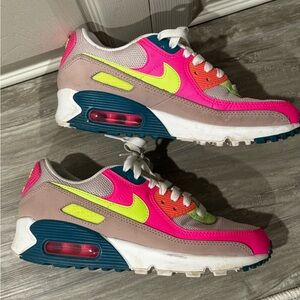 Gently worn Nike air sneakers